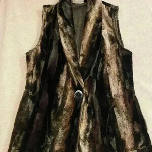 Women's Faux Fur Brown Vest Buttons Stylish Boho small